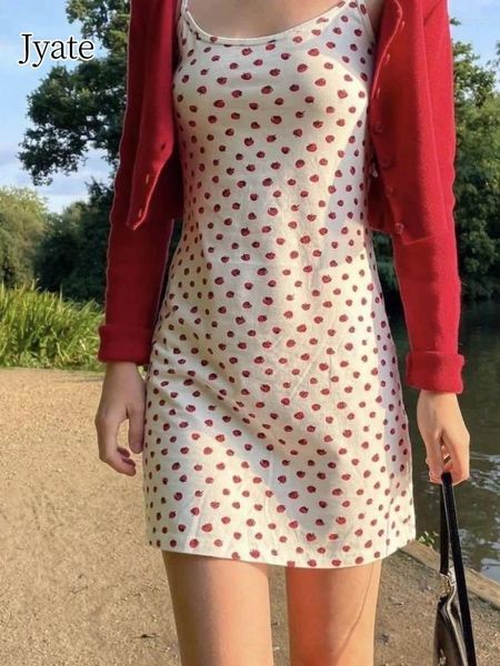 Lässige Kleider süße Erdbeerabdruckkleid für Frauen ärmellosen Riemen süßer Sommer kurz 2024 Preppy Style Y2K Girl Vestidos
