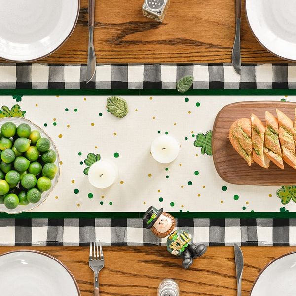 Vintage Black Bianco Bianco Ploid Gnome Shamrock St.Patrick's Day Table Runner, decorazione da pranzo per la cena per feste di lino