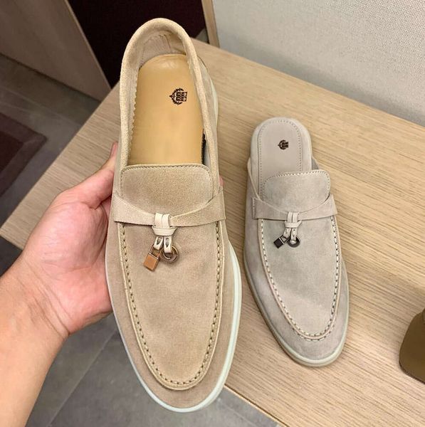 2024 Nuova passeggiata estiva Moccasin Donne Piana Loafer designer Casualmente Scarpe da scarpe Flat Loro Low Charms Guida pelle Sneaker Black Abito Black Abito Fallow