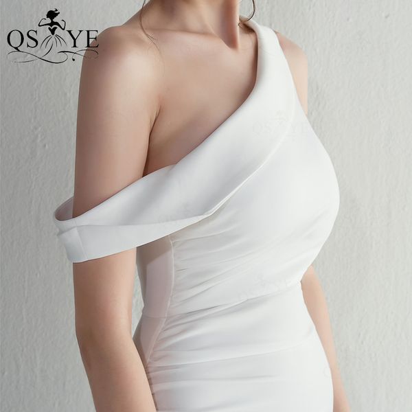 Eine Schulter einfache weiße Brautkleider Stretch Ruched Split Bridal Kleid Seiten Ärmel einfach Braut Strand Hochzeit Heiratskleid