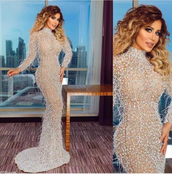 Vestidos de noite vestido yousef aljasm kim kardashian pescoço de pescoço pérolas de manga longa Kylie Jenner Haifa Zuhair Murad Ziadnakad 0014