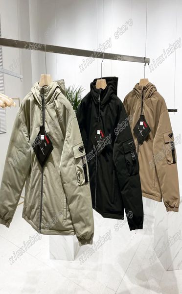 21SS -Männer Designer Jacken down Parkas Kapuze -Metalldreieck -Etikett Kleidung Herrenmäntel Außenbekleidung Grüne Khaki Schwarz M3xl2603934