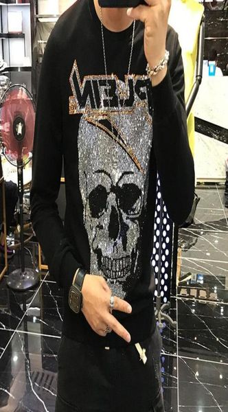 Moda de inverno Novo estilo com capuz de diamante Skull Design solto de manga longa Men039s Roupas Top Quality1187381