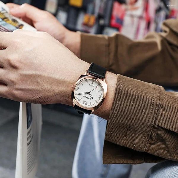 Relógios de pulso relógio de quartzo minimalista masculino de couro falso com vestido casual de discagem redonda para aniversário para aniversário