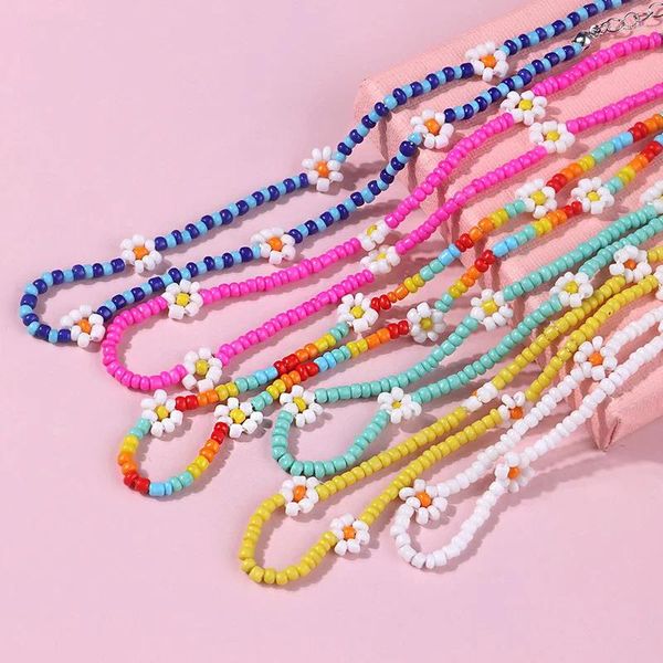 Correntes colares coloridos de colarinho de colarinho para mulheres e meninas Acessórios de joalheria de flores ajustáveis Acessórios para presentes