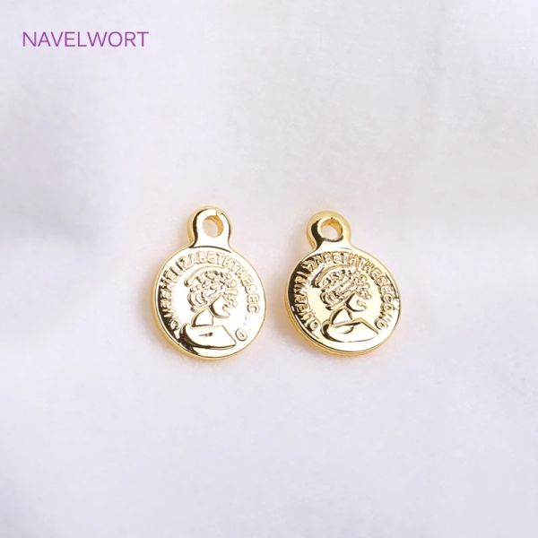 8mm 14K Gold Plated Coin Charms com Queen Avatarm, Brass Metal Round Coin Charms para pulseira Fazendo acessórios por atacado