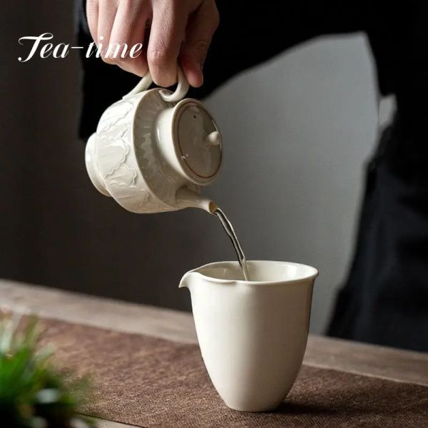 180 ml Retro chinesischer Stil Ding -Ofen -Teekopf Handgefertigte Keramik Banana Blatt Haushalt Tee machen Topf Tee Zeremonie Kung Fu Teaset