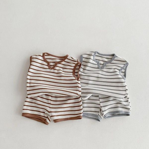 Roupas Conjuntos 2024 Summer Summer Product Stripe shorts de camisetas sem mangas para meninos e meninas Casa set baby menina roupa