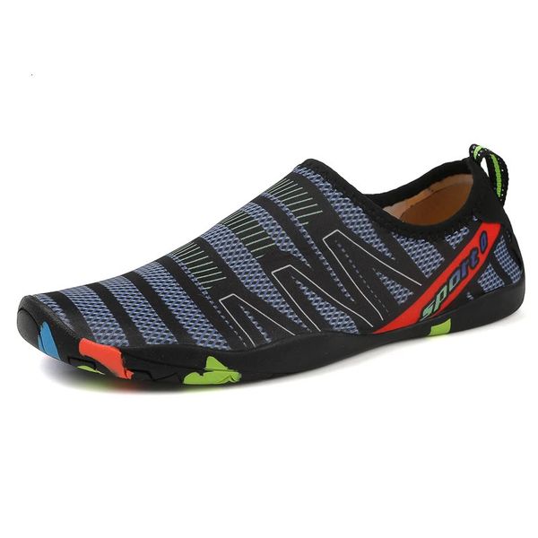 Scarpe d'acqua da uomo Scarpe a piedi nudi per la spiaggia per la spiaggia per asciugatura rapida unisex resistente alle scarpe Aqua a piedi nudi 35-46 240410