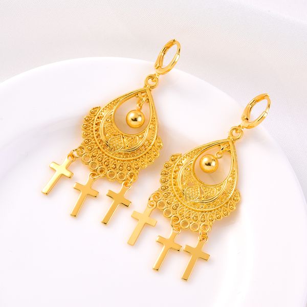 Mulheres étnicas Big Gold Color Dangle Africa Brincos cruzados Pingente Golden Braidal Jewellery Conjunto