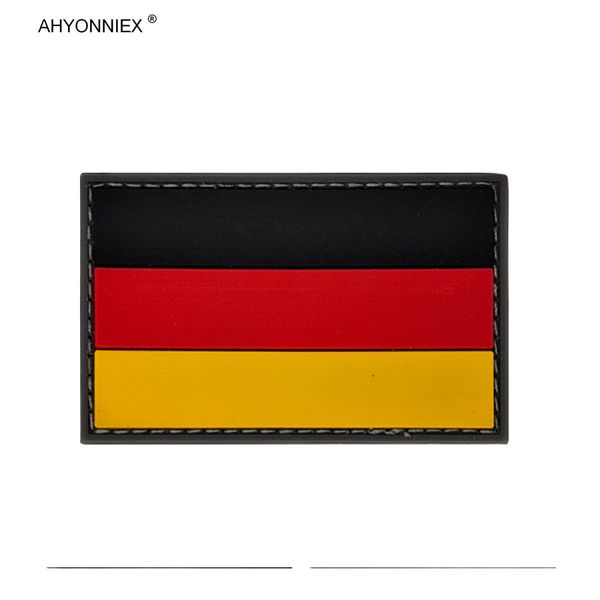 1pc PVC Material Russland Deutschland Venezuela Japan Flagge Patch Taktische Militär 3d Gummiaufkleber für Jeans -Kleidungstaschen Abzeichen