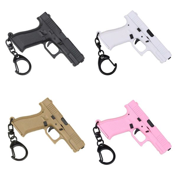 CS Revolver Model Keychain per uomini Vintage Counter Strike Pistol Pendant Key Ring Ring Male Boys Bag Borse Car