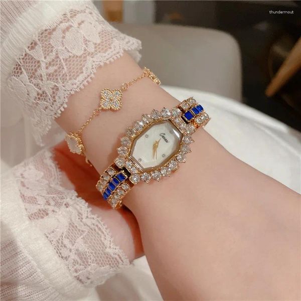 Armbanduhren Small Elegant Womens Armband Uhren Fashion Ladies Square Watch Full Diamond Quarz Clcok leges Casual Vintage Armbanduhr