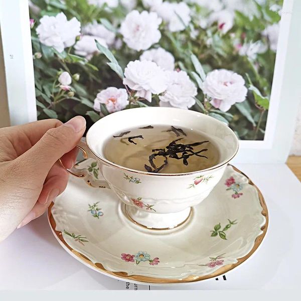 Xícaras pires britânicos xícara de chá da tarde e pires de café cerâmica Flor Flor Floral Conjunto Marroquino