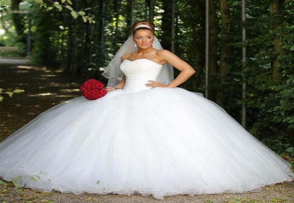 2019 Vestidos de bola luxuosos vestidos de noiva sweetheart lantejas de tule tule tule piso plus size vestidos de noiva vestidos de noiva brilhantes8670430