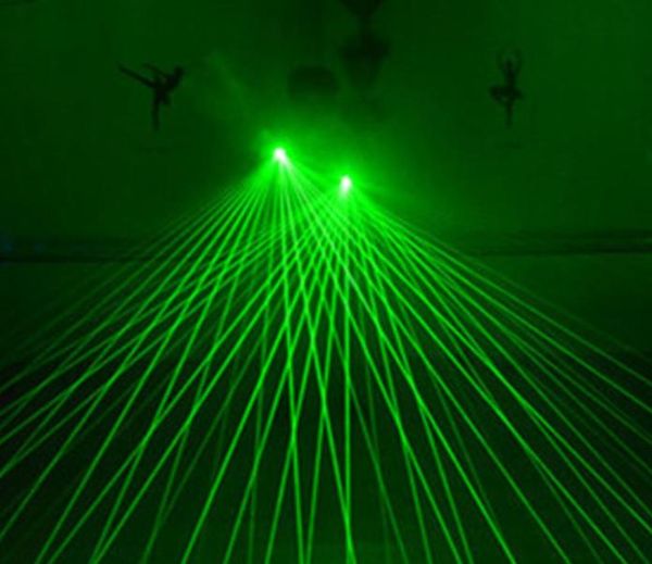 Luva a laser vermelha verde com 4pcs 532nm 80mw LED lasers LEVOS DANÇA LIMPELAÇÃO Luvas luminosas de palmeiras para DJ Club KTV Gloves7630205