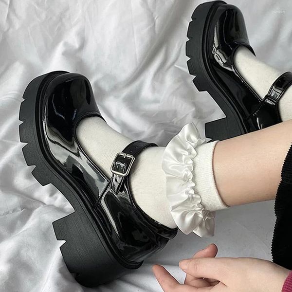Sıradan Ayakkabı 2024 Bahar Platformu Deri Kadınlar Flats Oxford Loafers Kalın Alt Bayanlar Kama Lolita Mary Jane