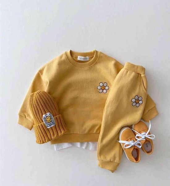 Säuglingskleidung für Baby -Mädchen Kleidung Sets Herbst Winter Neugeborene Jungen Blumen -Sweatshirt Hosen PCs Baby Designer Kleidung Y2209202247