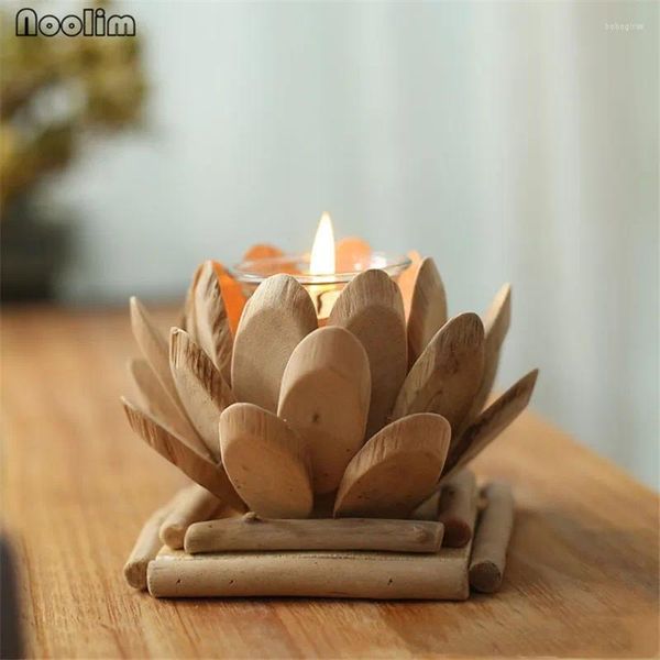 Titulares de velas Noolim Made Wood Lotus Holder Meditação Flor Buda Candlestick Bar Party Party Decoração em casa