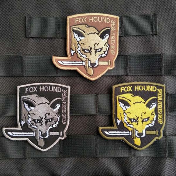 Metal Gear Özel Kuvvetli Logo Hook Döngüsü Moral Üniforma Askeri Moral Fox Hound İşlemeli Yamalar Kol Bandı Rozetleri