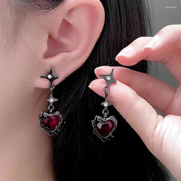 Orecchini penzolanti stella del cuore rosso gotico y2k zircone love earring girls a pendente irregolare