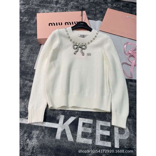 Kadın Sweaters Sonbahar Kış Kışlı Ağır Endüstri Elmas Yay Doku Dekorasyon Donanım Mektubu Dekorasyon Üst Vücut Stil