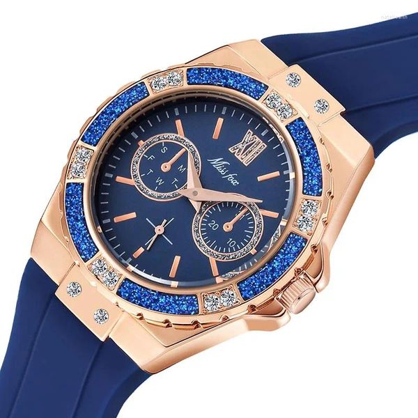 Начатые часы Top Women Watches Chronograph Rose Gold Sport Watch Ladies Diamond Blue Rubber Band Analog Analog Женские кварцевые часы 2024