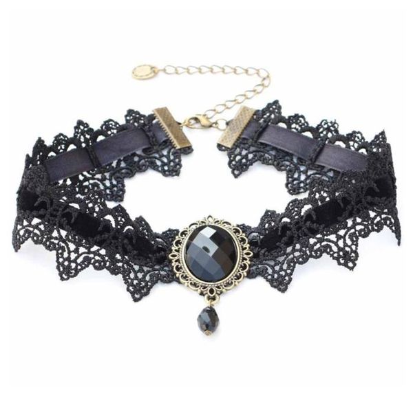 Donne con collana in pizzo a sospensione Coperonatore a catena corta CHOKER GOTICO GIOTHY BEIGLIE GIOTHITÀ VAMPIRE VAMPIRE VAMPIRE Holiday7320909