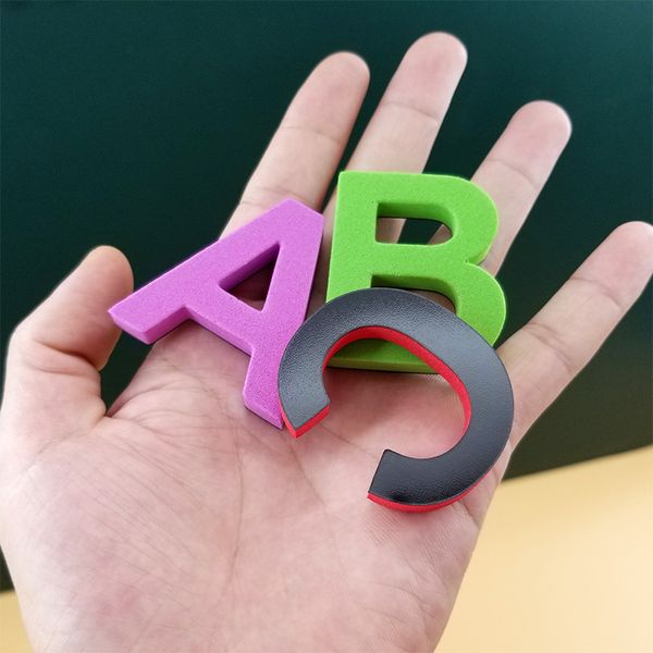 26pcs Magnetische Alphabetbuchstaben Eva Foam Kühlschrank Aufkleber Kleinkinder Kinder lernen Rechtschreibende Zählung Bildungsspielzeug Geschenk