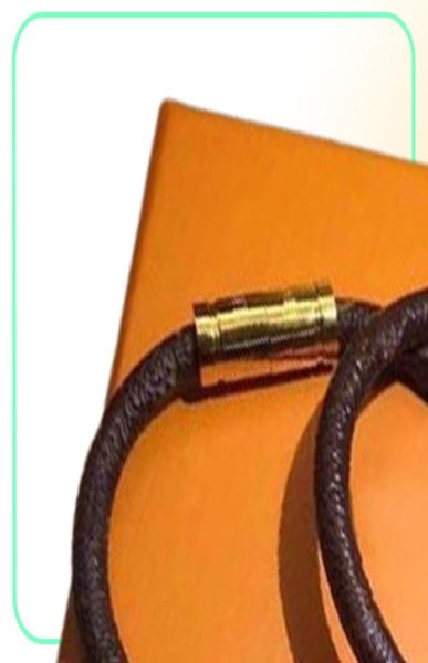 Bracelets Designer de alta qualidade Classic Plaid Leather corda e homens Metal Lock Head Head Gold Magnetic Bracelet Moda SIM8518516