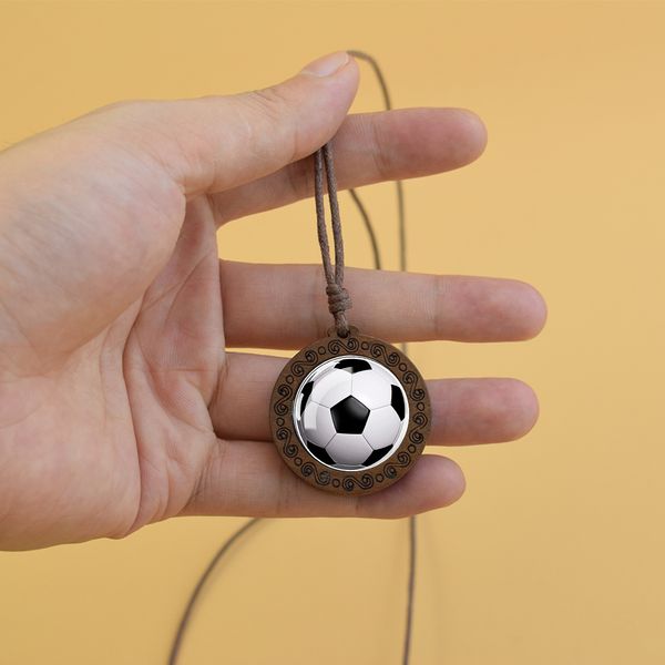 Ball Padrão de vidro Domina de madeira Pingente de pingente de futebol Basquete de basquete Bola colorida de vôlei de bola vintage Brown Cord Gift