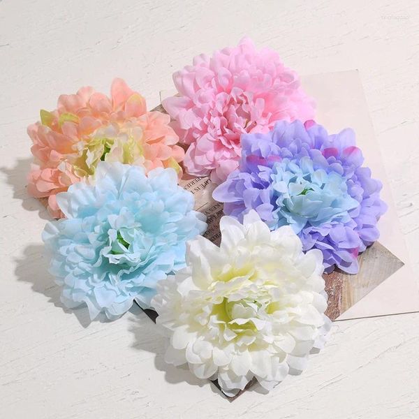 Flores decorativas 30pcs/10cm Cabeças de seda artificial para decoração de casamento White Rose Dahlia Diy WreathBookbooking Craft Fake Flower Head