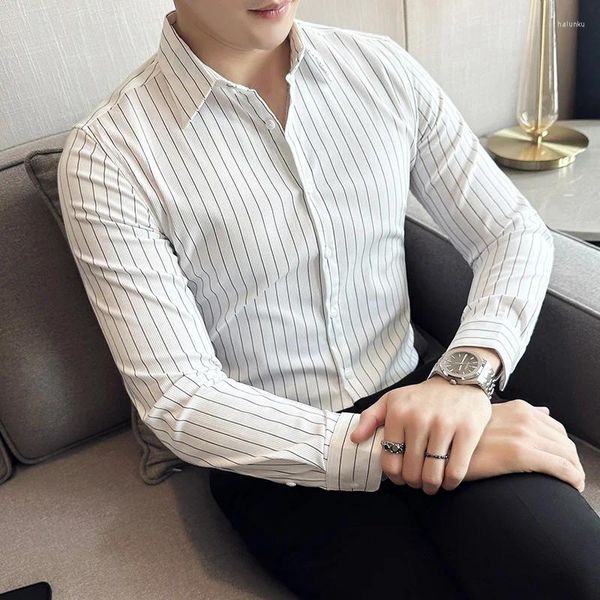 Camicie casual maschile Classic Stripes for Men 2024 Spring/Summer Slim Fit Business Shirt Formale Scialmo Social Smoking Abbigliamento