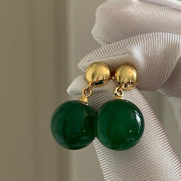 Orecchini a pennaglietta Chic Chic Green Round Ball Female Fresh Fashion Trend