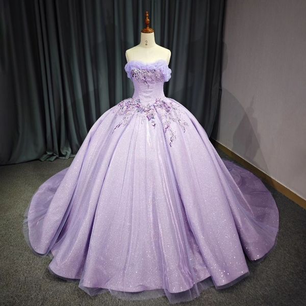 Leylak Parlak Prenses Quinceanera Elbiseler 2024 Dantel Boncuklar Kristal Tatlı 16 Elbise Balo Elbise Parça Balo Yiyen Dantel Yukarı Vestidos De 15