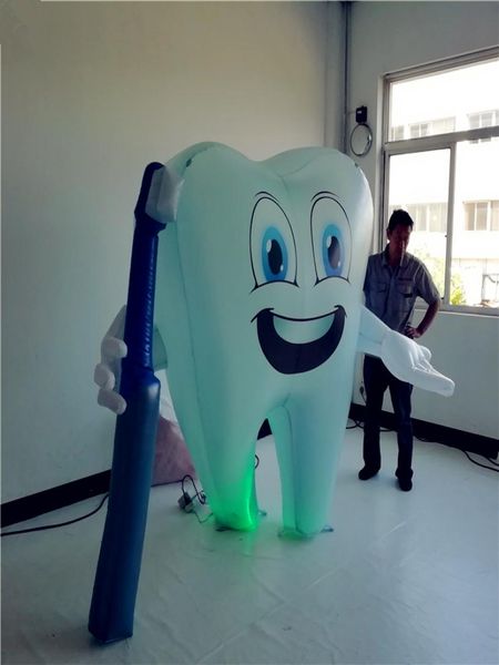 2m de altura inflável de dentes infláveis e escova de dentes com tira de LED para o evento do hospital Show8304785