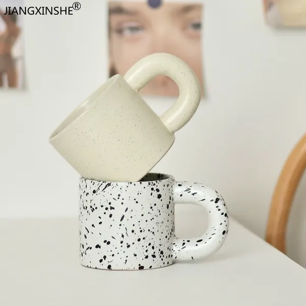 Canecas de leite cerâmica ponto de leite spot simples caneca de caneca de casas de chá Drinkwares de chá coreano Design de gordura de tipo de respingo