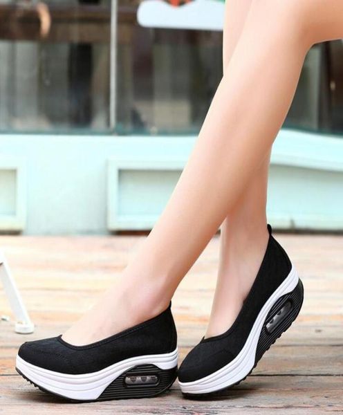 Moda Mesh Casual Tenis Sapatos Up -ups grossa de salto baixo Woman Shoes de fitness sapatos de cunha Sapateiros Mocassins Plus Size7252568