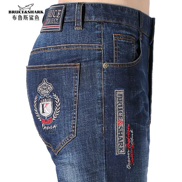 Брюки Bruceshark Новые летние мужские джинсы растягиваются хлопковые стиль прямой стиль повседневной джинсы модные джинсы мужские брюки суперкачественные размеры 42