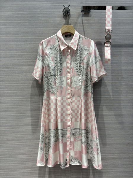 Milan Runway Street Style Elbiseler 2024 Yeni İlkbahar Yaz Kapı Boyun Kısa Kollu Etekler Marka Aynı Stil Kadın Tasarımcı Elbisesi 0412-4