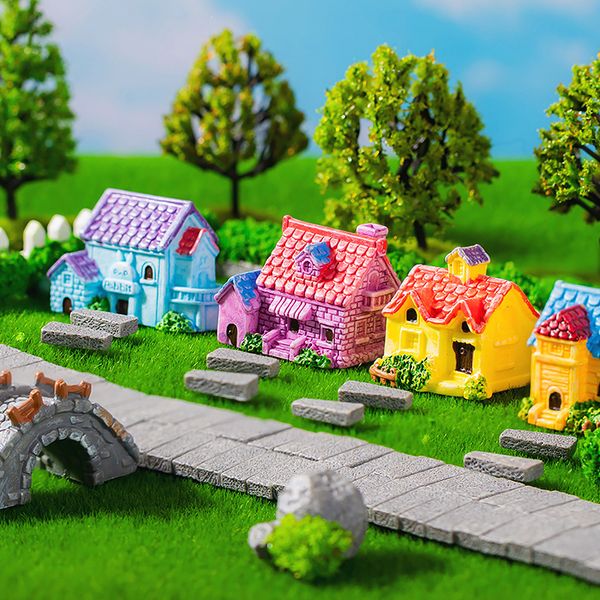 Miniaturharz Simuliertes Haus Villa Car Micro Landschaft Origination Car Dashboard Home Desktop Dekor DIY Mini Fairy Garden Dekor