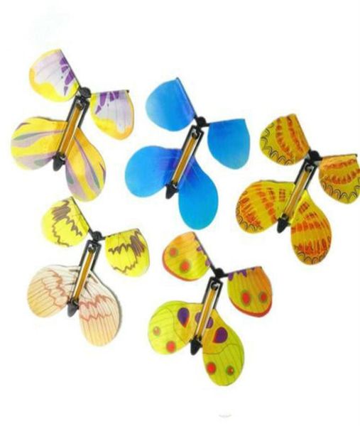 Magic Toys Hand Transformation Fly Butterfly Magic Trucks Adeços de novidade engraçada Princular piada mística clássica divertida Toys2662099