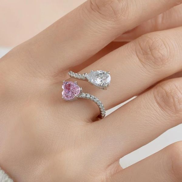 Anelli a grappolo S925 Anello di diamanti in carbonio ad alta argento in argento per le donne a forma di pietra principale a forma di cuore zircone gioielli