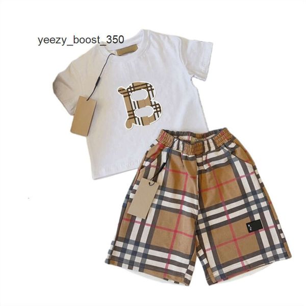 Butberrys Burbrerieds Designer Baby Kids Tshirts Shorts Sets