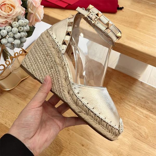 Sapatos de vestido para mulheres tamanho35-41 sandálias de couro genuíno bombas de rebite de rebites, designer de alpargelas zapatillas mujer