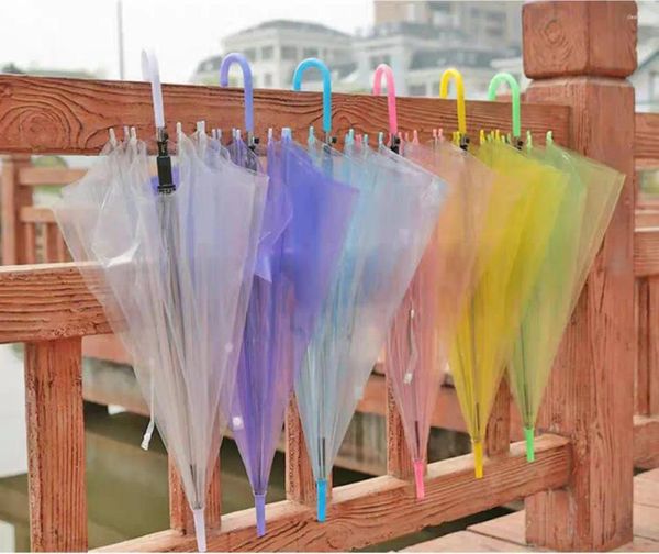 Decoração de festa Os guarda -chuvas multicoloros transparentes transparentes PVC Long Handle Holding no atacado de chuva 40pcs