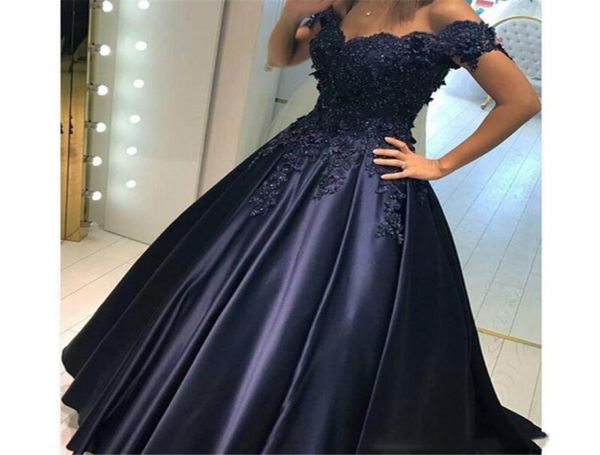 Dubai Akşam Elbisesi Vestidos de Noche Largos Elegantes 2019 V Boyun Balo Elbise Balo Kısa Kollu Uzun Elbiseler4835966