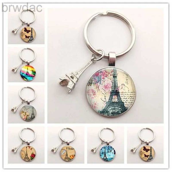 Anelli chiave Romantico Parigi Eiffel Torre Catene chiave Art Lady Wander Disegno Design Pendente di vetro Simpatico Keychain Keyring Women Borse Gioielli 240412