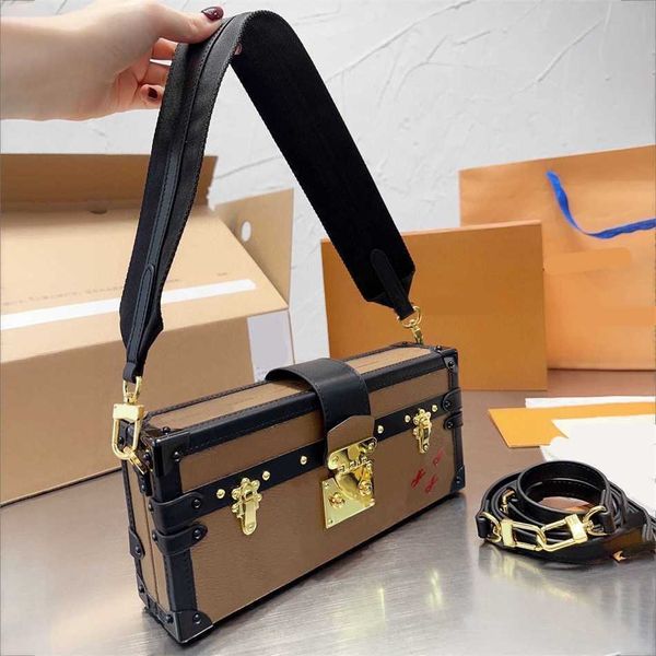 Verkaufen Sie schwarze Baguette Box Designer-Tasche L-Letter Schulter-Crossbody-Taschen Frauen braune Blume Luxurys Handtaschen Box Mode Klassiker Tasche 231115