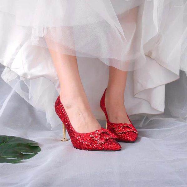 Sapatos de vestido Novel2024 Lantejoulas de lantejoulas de noiva de prata de noiva Princesa Crystal Salteto Saltos